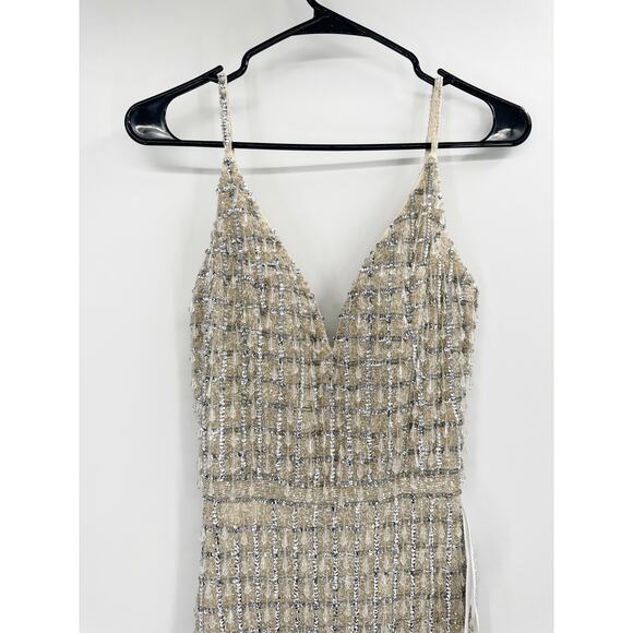 Mac Duggal 5394 Crystal Drop Embellished Column Gown Silver Size 2 - Picture 8 of 9